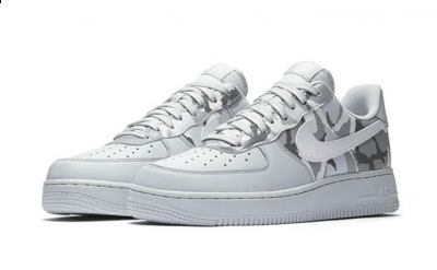 如果说 SF-AF1 需潮牌资讯要考验腿型的话（耐克AF1低帮白色迷彩配色怎么样 Nike Air Force 1 Low “White Camo”价格多少）