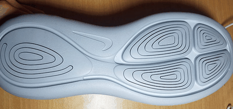 但是跟pb的编潮牌制鞋面相比（耐克 LUNARGLIDE 9 跑鞋开箱图 NIKE LUNARGLIDE 9 跑鞋实物开箱）