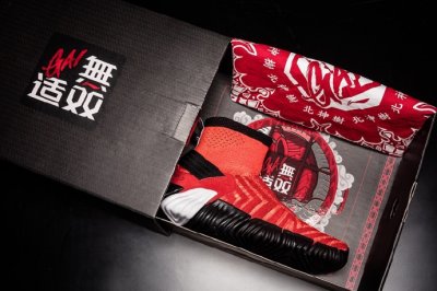 细节都相当的多潮牌资讯 红色是主色调（GAI适無双开箱赏析 gai爷李宁联名鞋实物开箱）