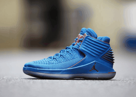 辨识度极高！ 以拉塞尔·威斯布鲁潮牌品牌克名字命名的 Air Jordan 32 终于将迎来正式发售（AJ32“Russ”威少专属配色怎么样 Air Jordan 32 “Russ”开箱图）
