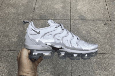  Nike Air VaporMax Plus是潮牌汇潮牌网店Nike Air VaporMax全新升级版（Nike Air VaporMax升级版好看吗 Nike Air VaporMax Plus深度赏析）