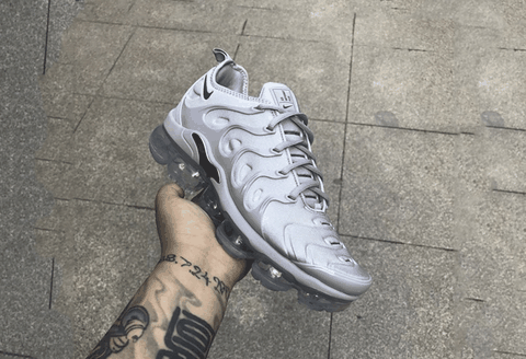  Nike Air VaporMax Plus是潮牌汇潮牌网店Nike Air VaporMax全新升级版（Nike Air VaporMax升级版好看吗 Nike Air VaporMax Plus深度赏析）