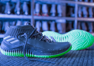 Adidas Dame 4在黑暗中发光这双鞋潮牌信息多少钱 Adidas Dame 4“Glow in the Dark”好看吗（Adidas Dame 4在黑暗中发光这双鞋多少钱 Adidas Dame 4“Glow in the Dark”好看吗）