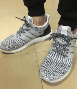 根据网友的反馈这个潮牌品牌鞋底的透气性并不是很好（Adidas UB 3.0实战测评 Adidas Ultra Boost 3.0上脚测评）