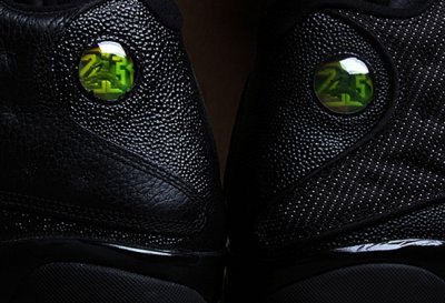 Chicago、GiGi 等许多经典潮牌资讯配色都将会于今年复刻归来（AJ13元年版本“Altitude”配色细节鉴赏 Air Jordan 13“Altitude”深度赏析）