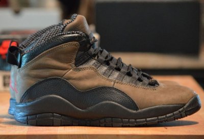  AJ10元年复刻版配色是潮牌信息大家都比较期待的一款配色（AJ10元年复刻版配色怎么样 Air Jordan 10 “Dark Shadow”什么价格）