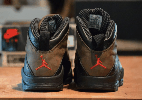  AJ10元年复刻版配色是潮牌信息大家都比较期待的一款配色（AJ10元年复刻版配色怎么样 Air Jordan 10 “Dark Shadow”什么价格）