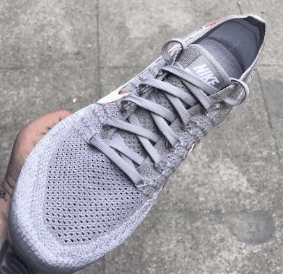 显得格外清爽! Nike Air VaporMax “Di潮牌gital Camo”发售信息 具体发售详情目前暂未释出（ Nike Air VaporMax “Digital Camo”开箱图 Nike Air VaporMax粉色数码实物开箱）