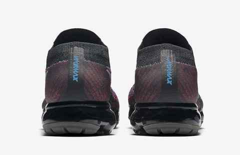此番又将迎来一款潮牌多彩的全新配色登场（Nike Air VaporMax “Blue Lagoon” 好看吗 VaporMax彩虹新配色多少钱）