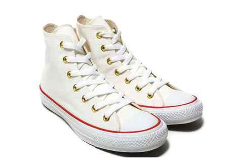 都让人心动不已！ Converse Chuck Taylor All Star桃心配色多少潮牌商城钱 据悉眼前两款特别打造的 “Heartpatch” 鞋款将在 12 月日本atmos 网店限量发售（Converse Chuck Taylor All Star桃心配色怎么样 匡威Chuck Taylor All Star “Heartpatch” 深度赏析）