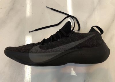 配上Nike的底蕴简潮牌商城直就是一款神作（Nike Vapor Street Flyknit好看吗 纯黑Vapor Street FK开箱图）