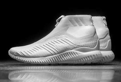 KITH x adidas 水晶白怎么样潮牌商城 KITH x adidas “Crystal White”好看吗（KITH x adidas 水晶白怎么样 KITH x adidas “Crystal White”好看吗）