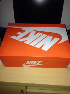  AJ1的各个配色潮牌商城基本人气都不低（AJ1“Rust Pink”开箱 AJ1脏粉色实物开箱图）
