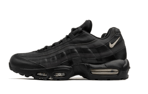 因为它的轻便潮牌资讯又不失大气（Nike Air Max 95 Premium SE好看吗 Nike Air Max 95 Premium SE多少钱）