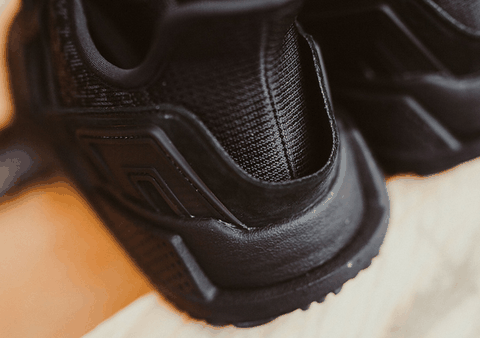 近日又曝光出潮牌三款该系列新品（adidas Originals EQT系列有哪些 adidas Originals EQT系列多少钱）