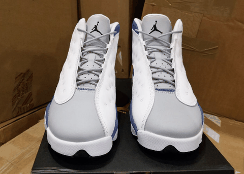 是那段历史的潮牌第一见证人（AJ13 GS “Italy Blue”清爽白蓝配色怎么样 Air Jordan 13 GS “Italy Blue” 开箱图）