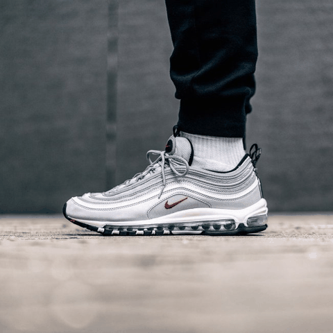 近期你将有原价入手的机会了！潮牌资讯 这款银子弹 Air Max 97 将于 11 月 27 日再次补货（Nike Air Max 97银子弹配色怎么样 Nike Air Max 97银子弹配色多少钱）