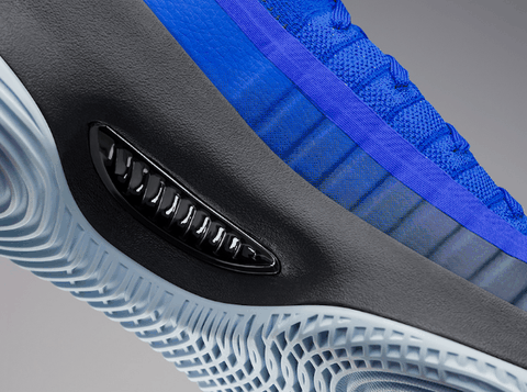 勇士客场的潮牌汇潮牌网配色版本（Curry 4“Away” 配色好看吗 Under Armour Curry 4“Away” 价格多少）