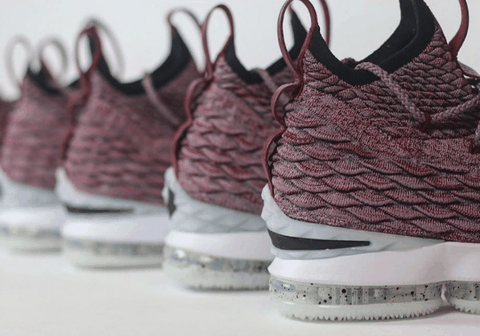Nike LeBron 15 “Wine”配色怎么样 Nike LeBron 15酒红色发售信息