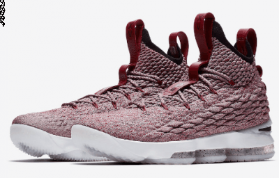 下面小编先把潮牌信息开箱图奉上（Nike LeBron 15 Wine开箱图 詹姆斯15代酒红色欣赏）
