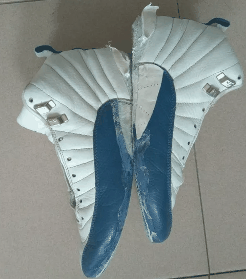 AJ12是一双真潮牌商城正的篮球鞋（AJ12拆解细图 AJ12实战分析）