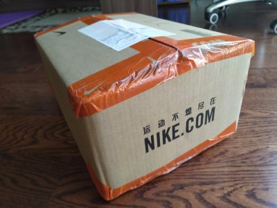 而且压印的logo也不会潮牌存在穿久磨掉色的问题（AJ1 Flyknit 皇家蓝开箱图 AJ1“Royal”编织款实物开箱）