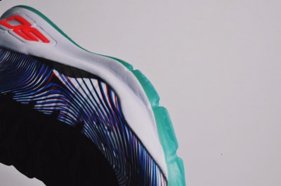 自然是非常值潮牌品牌得买的！ 另外（库里4拆解测评 安德玛Curry4拆解配置怎么样）
