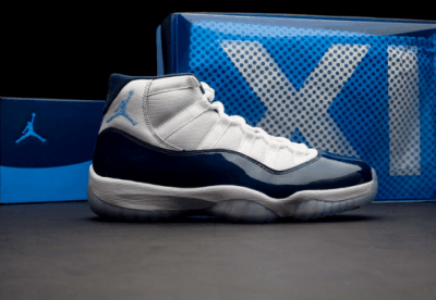 不过很多篮球潮牌商城鞋都这样不是么（AJ 11 UNC实战测评 Air Jordan 11 “UNC” 值得买吗）