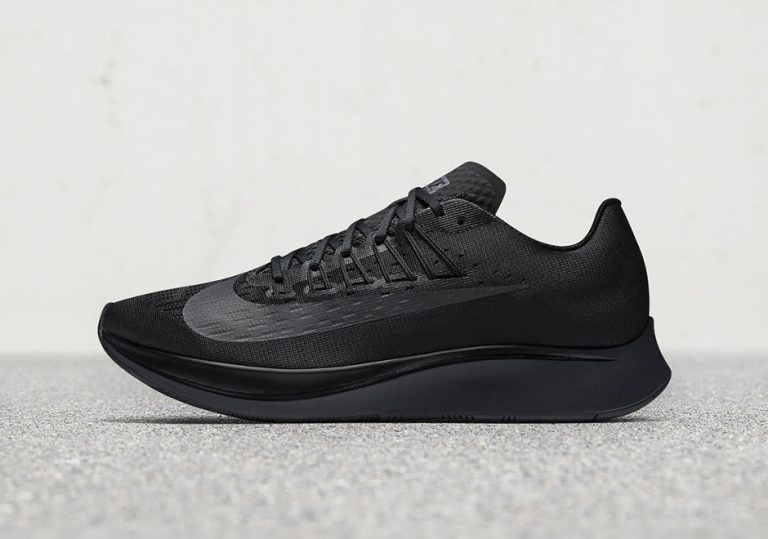 耐克Zoom Fly纯黑开箱 NIKE Zoom Fly