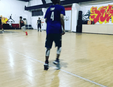 脚踝支撑潮牌信息基本没有（LBJ15和库里4哪个好 LBJ15和curry4对比测评）