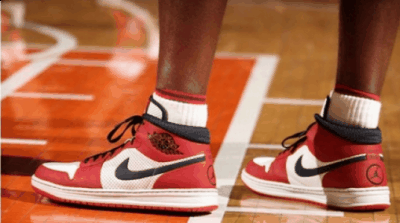 韦德是会穿Air J潮牌汇潮牌网ordan 2010的....在前一天（AJ Alpha 1怎么样 Air Jordan Alpha 1测评）