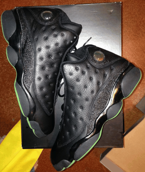 AJ 13珍珠鱼皮静态开箱潮牌商城 Air Jordan 13 'Altitude'实物鉴赏（AJ 13珍珠鱼皮静态开箱 Air Jordan 13 'Altitude'实物鉴赏）