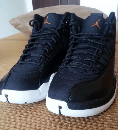  Air Jordan 12 GS “Valentines Da潮牌汇潮牌网y” 粉色是历年情人节配色的习俗之一（AJ12有哪些配色 AJ12开箱鉴赏）