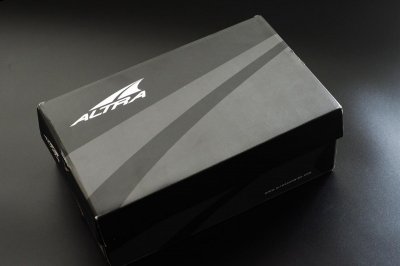 我一般的跑潮牌鞋宽是9cm（Altra Escalante开箱图 Altra Escalante跑鞋细节赏析）