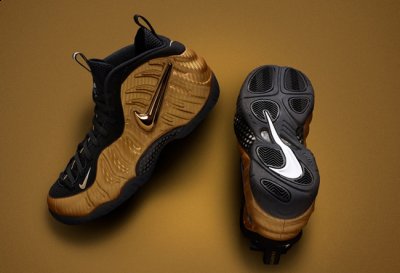 收藏价值和上潮牌资讯脚也相当不错（NIKE液体金喷泡实物开箱 nike金喷“Metallic Gold”细节赏析）