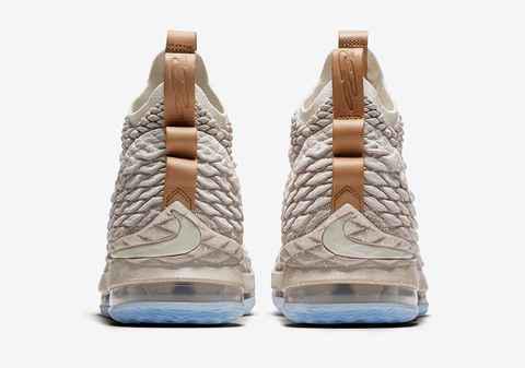 LBJ15香槟色多少钱 值得买吗 詹姆斯15代“GOHST”香槟色价格