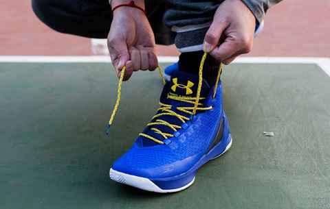 库里4代黑白配色多少钱 什么时候发售 Under Armour Curry 4好看吗