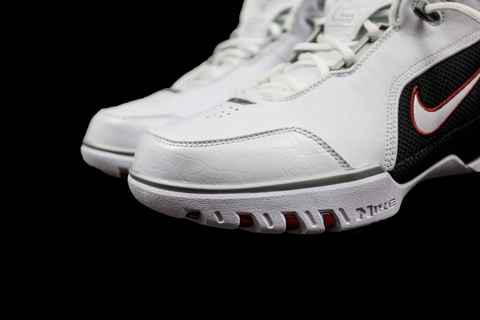 nike AZG 2017复刻版值得买吗 Air Zoom Generation “First Game”测评