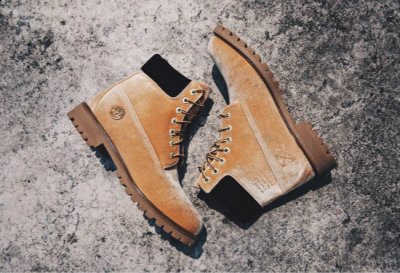 Virgil Abloh 领军的OFF-WHITE 将与潮牌资讯TImberland 进行联名带来经典的6″Boot（OW联名TImberland大黄靴怎么样 OFF-WHITE X TImberland大黄靴多少钱）