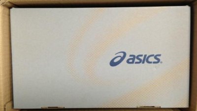  总体感受： 做工方面潮牌品牌：溢胶!asics的好多鞋都这样（亚瑟士cumulus18开箱测评 亚瑟士cumulus18上脚测评）
