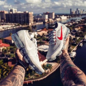  鞋面 Air Vapormax除了潮牌资讯鞋底部分就是鞋面了（Nike Air Vapormax怎么样 Nike Air Vapormax完整测评）