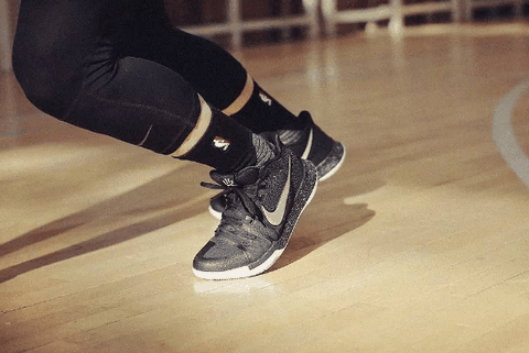 kyrie 4穿起来怎么样 欧文4代好穿吗 实战评测