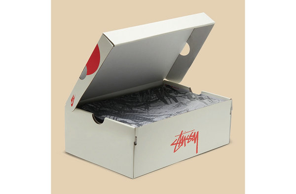 聚氨酯依旧取代潮牌了全掌气垫设计（Stussy x 耐克全新联名 Air Max 2015 鞋款曝光）