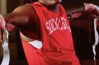 同时炮制了 Champion Tee、潮牌商城运动裤以及帽衫等 20 余件单品（冠军 x Social Status 2022 夏季联乘系列登场）
