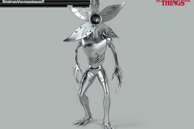 另外花瓣形态的牙齿、艺术家标潮牌商城志性的「POINTMAN」外星人元素等也十分吸睛（Futura x 《怪奇物语》全新联名雕塑亮相，全球限量 50 枚）