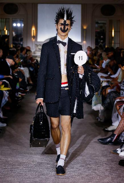  李祥玉 AMIRI SS 2023 Runway Show #巴黎男装周潮牌汇潮牌网店#PFW2023 李祥玉与设计师Mike Amiri 余航演绎Tod's 2023春夏男装（SS23国际男装周圆满落幕，火石模特砥砺前）