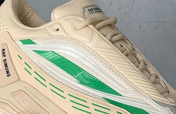不过此番回潮牌品牌归常规鞋面（阿迪达斯 x Raf Simons 2023 春夏联乘鞋款系列曝光）