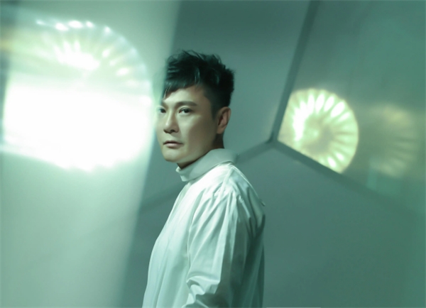 和大家一起潮牌品牌携手并进（露营、音乐、夏日傍晚，竟然被一个综艺番外篇治愈了！）
