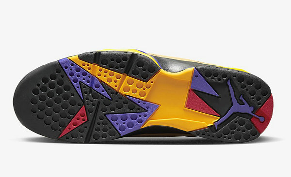 恰逢 AJ7潮牌 诞生 30 载（AJ7 SE 全新“Afrobeats”配色鞋款抢先预览，立体浮雕抢镜）