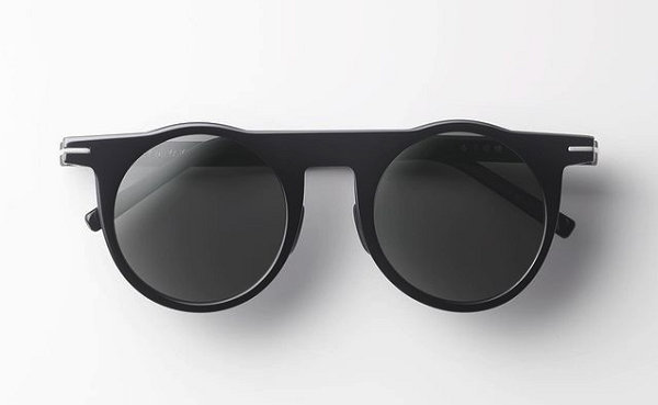  三宅一生与日本金子眼镜一同潮牌汇潮牌网店开发的 ISSEY MIYAKE EYES 日前又有新作释出（ISSEY MIYAKE EYES 全新“Geometry”太阳镜系列公布）